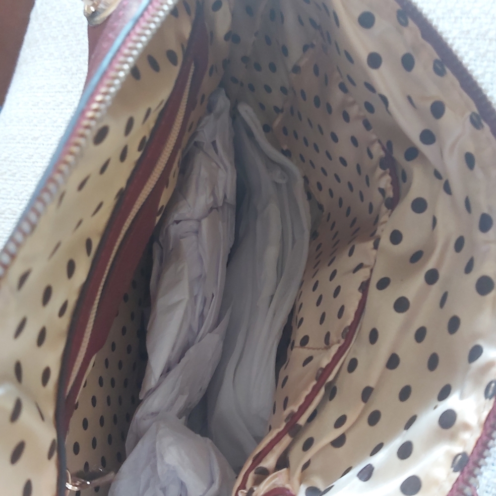 Handbag - Picture 2 of 3